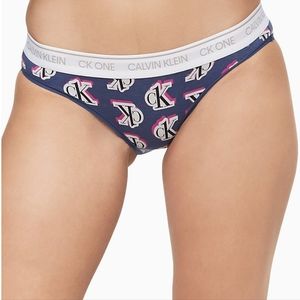 CALVIN KLEIN BRAND NEW BIKINI SIZE S